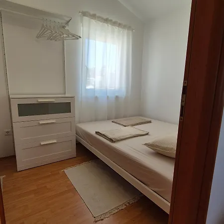 Tia, * Novi Vinodolski